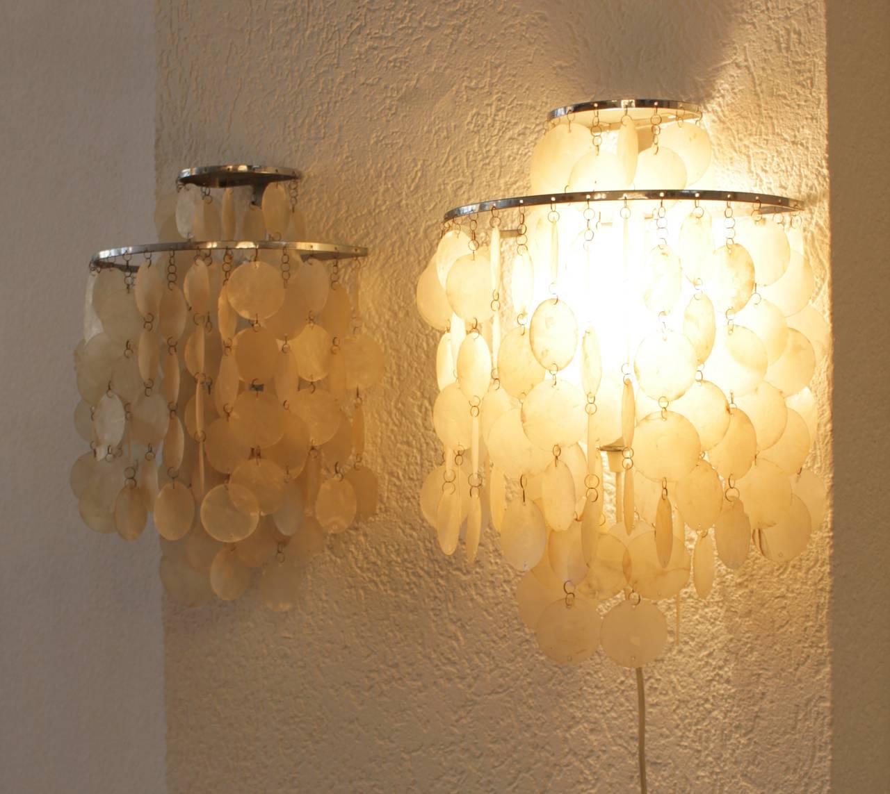 Mid-20th Century Verner Panton Pair of Shell Wall Lamps by J.Lüber