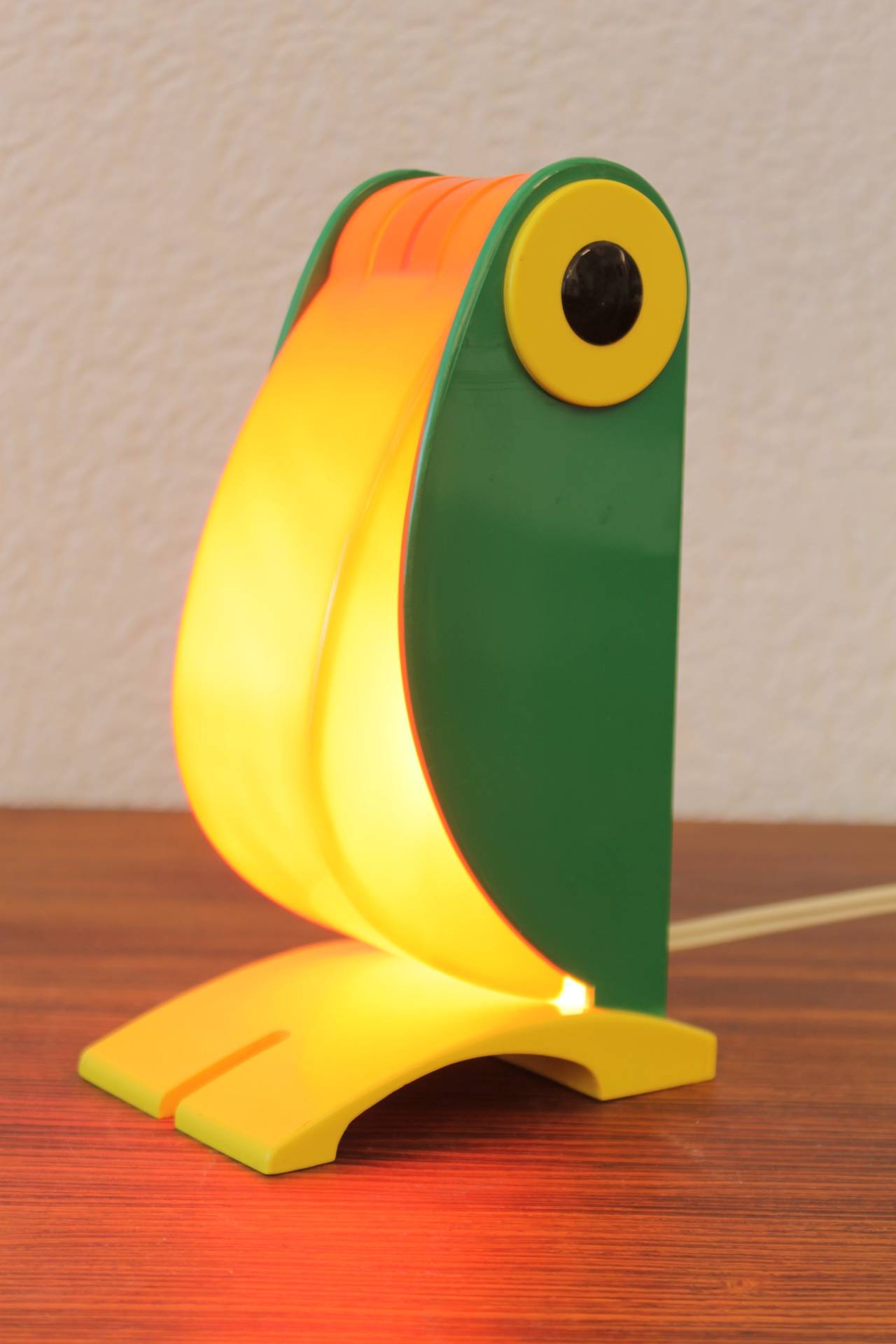 Toucan lamp made by Old Timer Ferrari, Verona ca.1970
Perfect condtion.