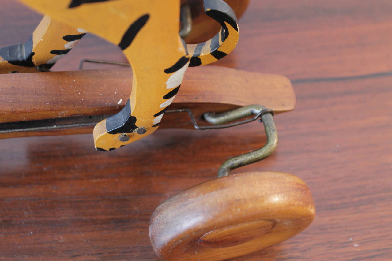 1950s Wooden Pull Toy Tiger In Excellent Condition In Geneva, CH