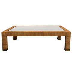 Vieille table basse Bielecky Brothers en rotin:: laiton et verre