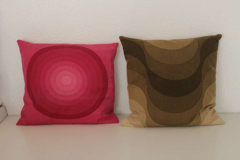 Swiss Verner Panton Mira-X Feathers Pillows