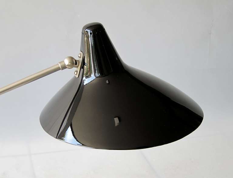 Perfectly Styled Arteluce Table Light, Italy, 1950s For Sale 2