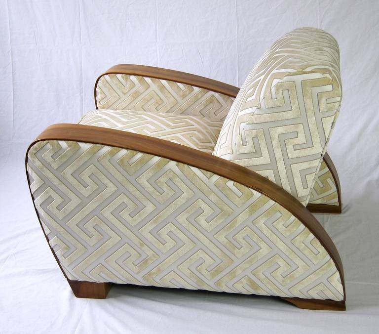 Art Deco Pair of Art Déco Lounge Chairs 1920s, Andrew Martin Silk Fabric For Sale