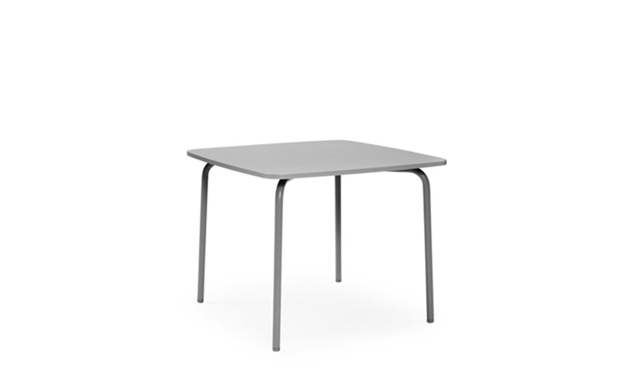 My Table Small Grey In Excellent Condition For Sale In København, Copenhagen