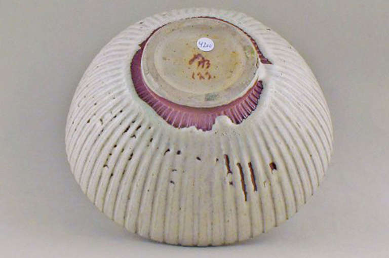 20th Century Arne Bang Ceramic Bowl, Marked AB 123, Beautiful Glaze in Sandstone Nuances