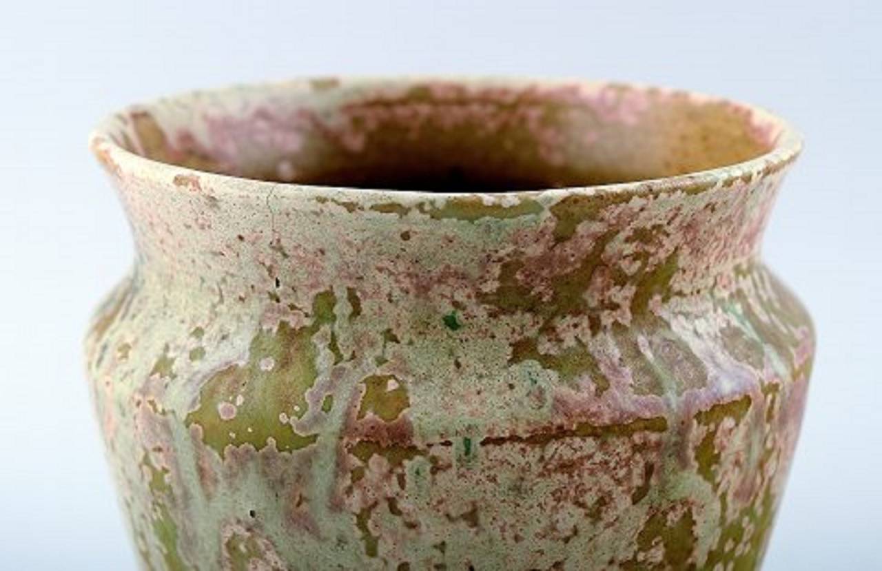 Unique Patrick Nordstrom, Isle 1924, ceramic vase.
Beautiful greenbrown glaze, signed in monogram.
Measures 14x15 cm. In perfect condition.