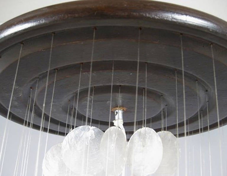 Seashell Pendant Lamp with Mother of Pearl Flakes In Good Condition For Sale In Copenhagen, DK