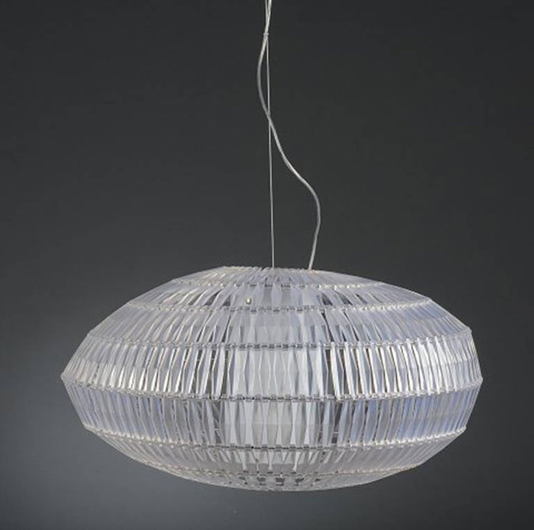 Foscarini, Tropico Ellipse, ceiling lamp, design Giulio Lacchetti.
Measure: Diameter 70 cm. In good condition.