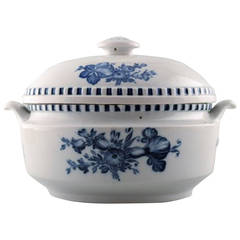 Seltene antike blaue Royal Copenhagen-Blumenterrine im Empire-Stil