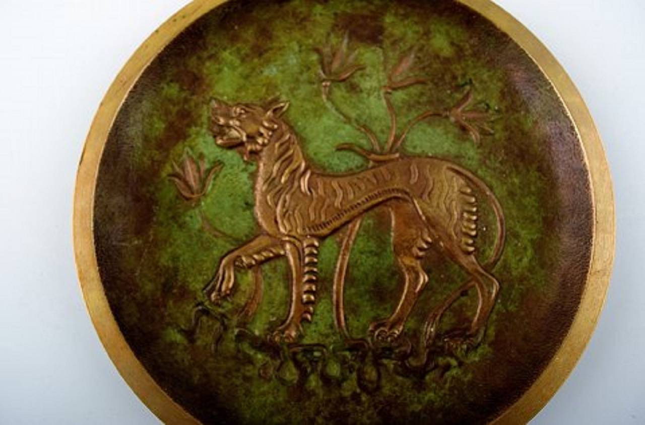A pair of Art Deco Tinos bronze dishes in massive patinated bronze with an animal in landscape. Danish design.
Marked Tinos, genuine bronze, made in Denmark, 1930s.
Measures: Diameter 22 cm.
In good condition, beautiful patina.