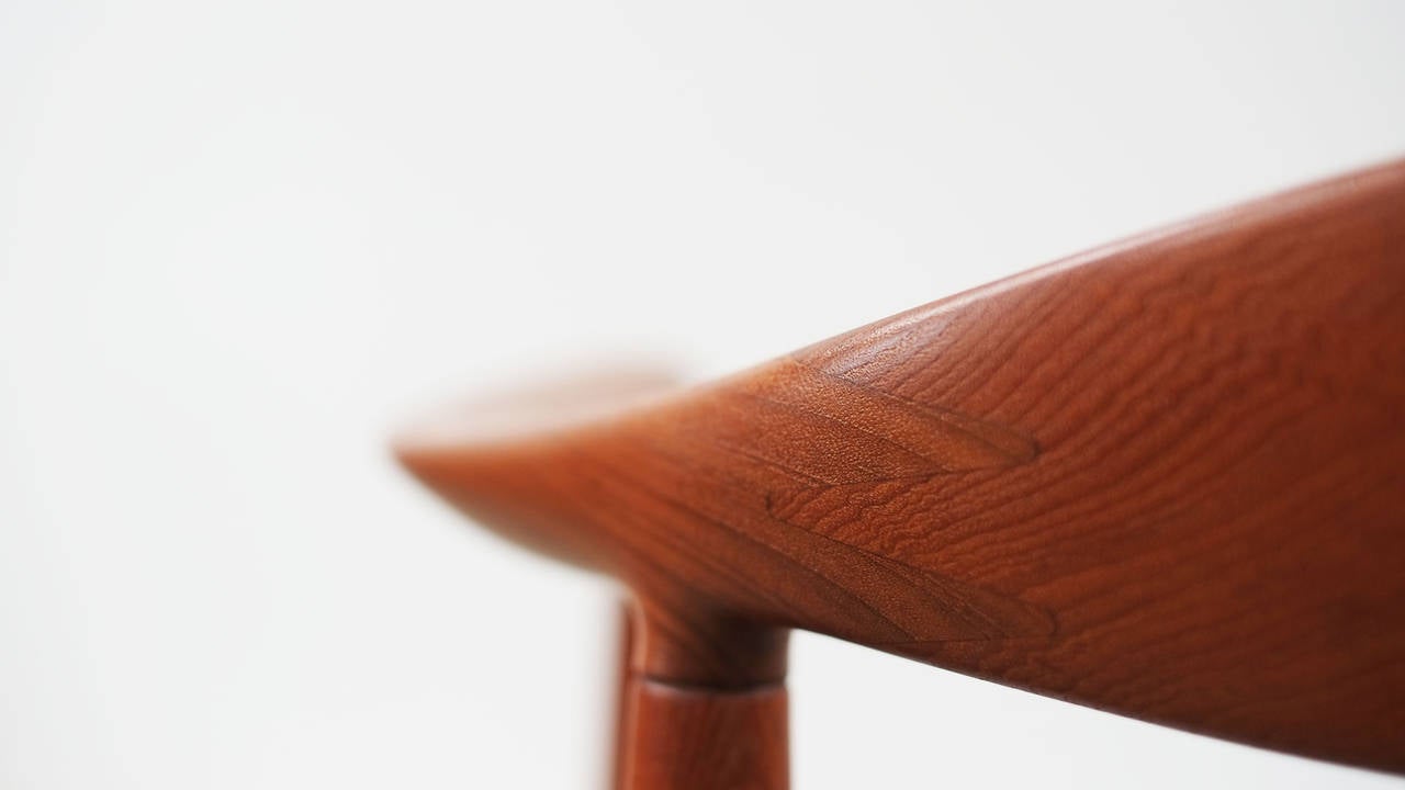 20th Century Hans Wegner Round Chair