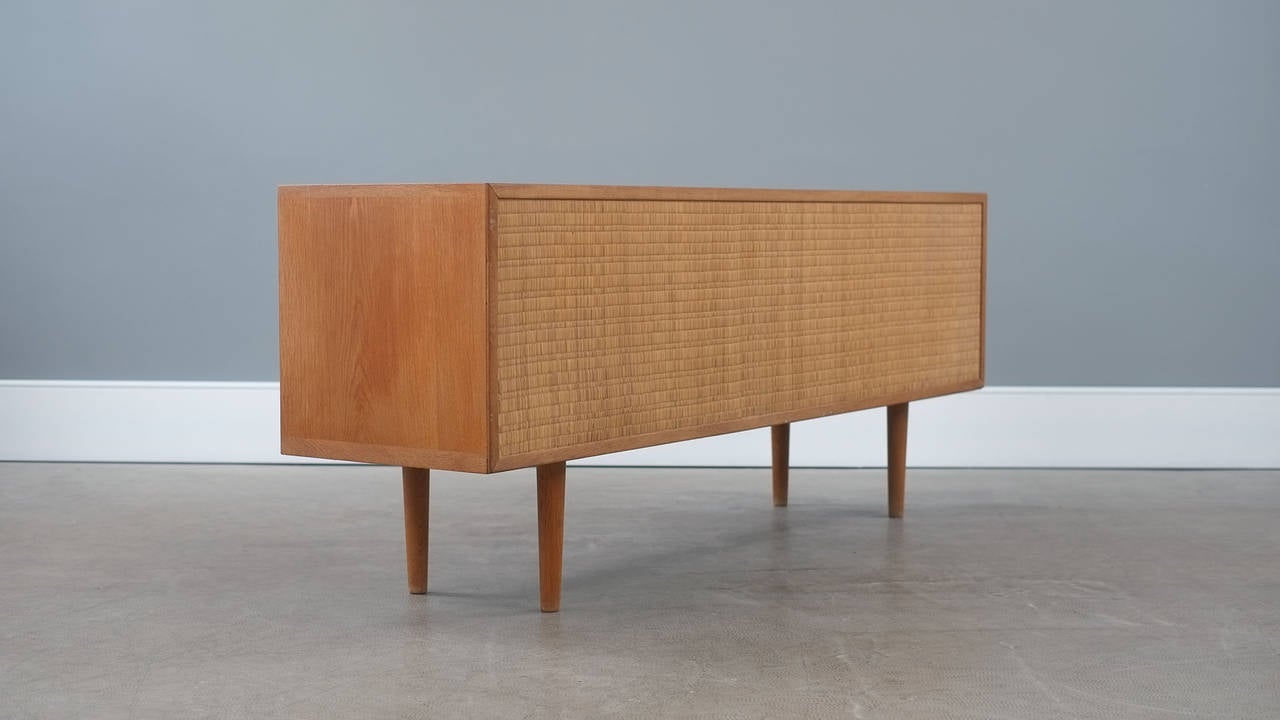 Credenza Hans Wegner RY26 1