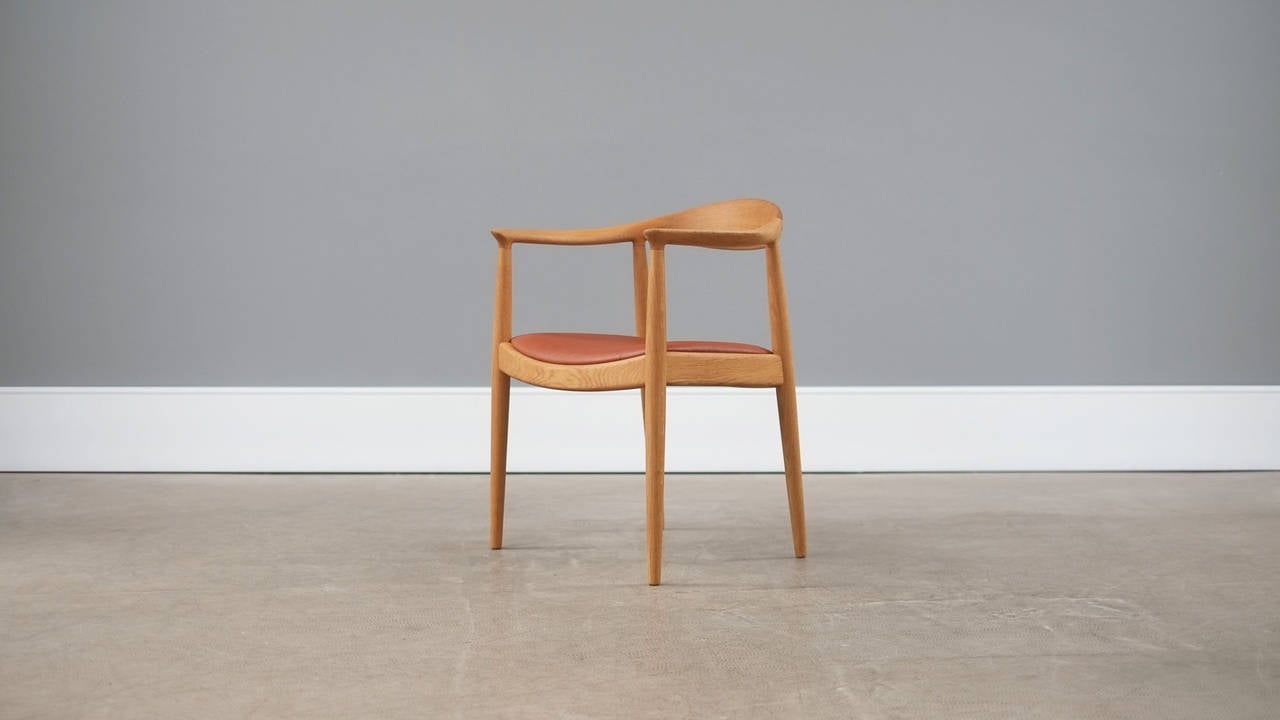 20th Century Hans Wegner Round Chair