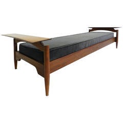 Bench or small day bed in mud-gray velvet and teak