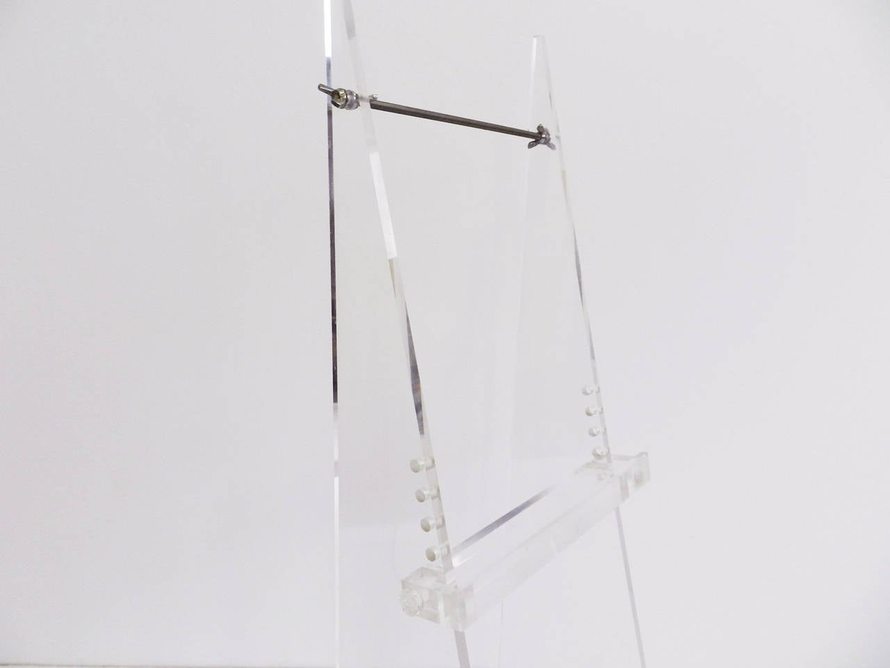 Plexiglass Easel Stand For Art Works In Excellent Condition In Morbio Inferiore, CH