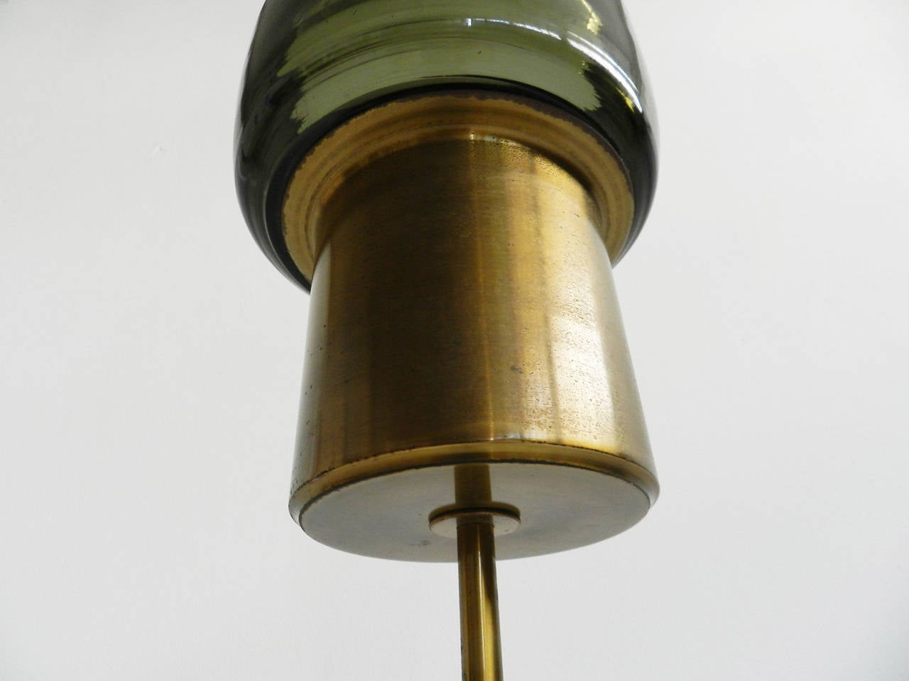 Italian Floor Lamp in Massive Blown Glass, Brass, and Travertine In Good Condition In Morbio Inferiore, CH