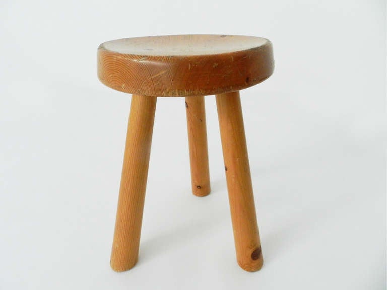 Pine wood version of the milking stool.
Made for the Les Arcs Ski Resort in the Franch Alps

Literature: Charlotte Perriand: An Art of Living, McLeod, ppg. 152-153