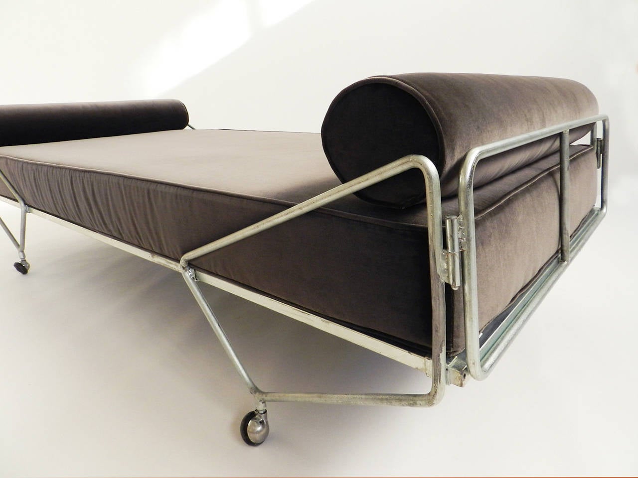 Mid-Century Modern Gio Ponti Daybed from the Apta Series
