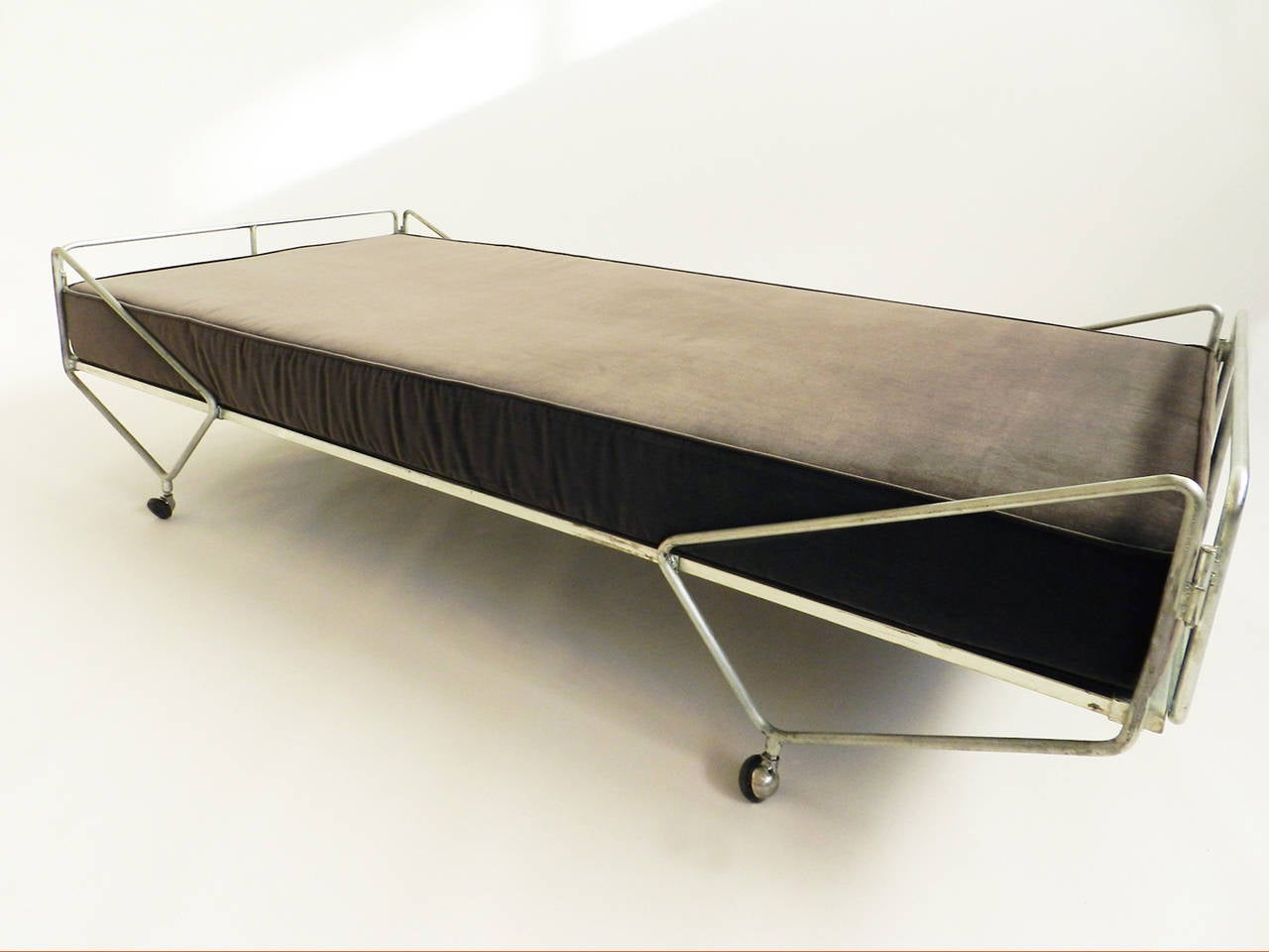 Plated Gio Ponti Daybed from the Apta Series