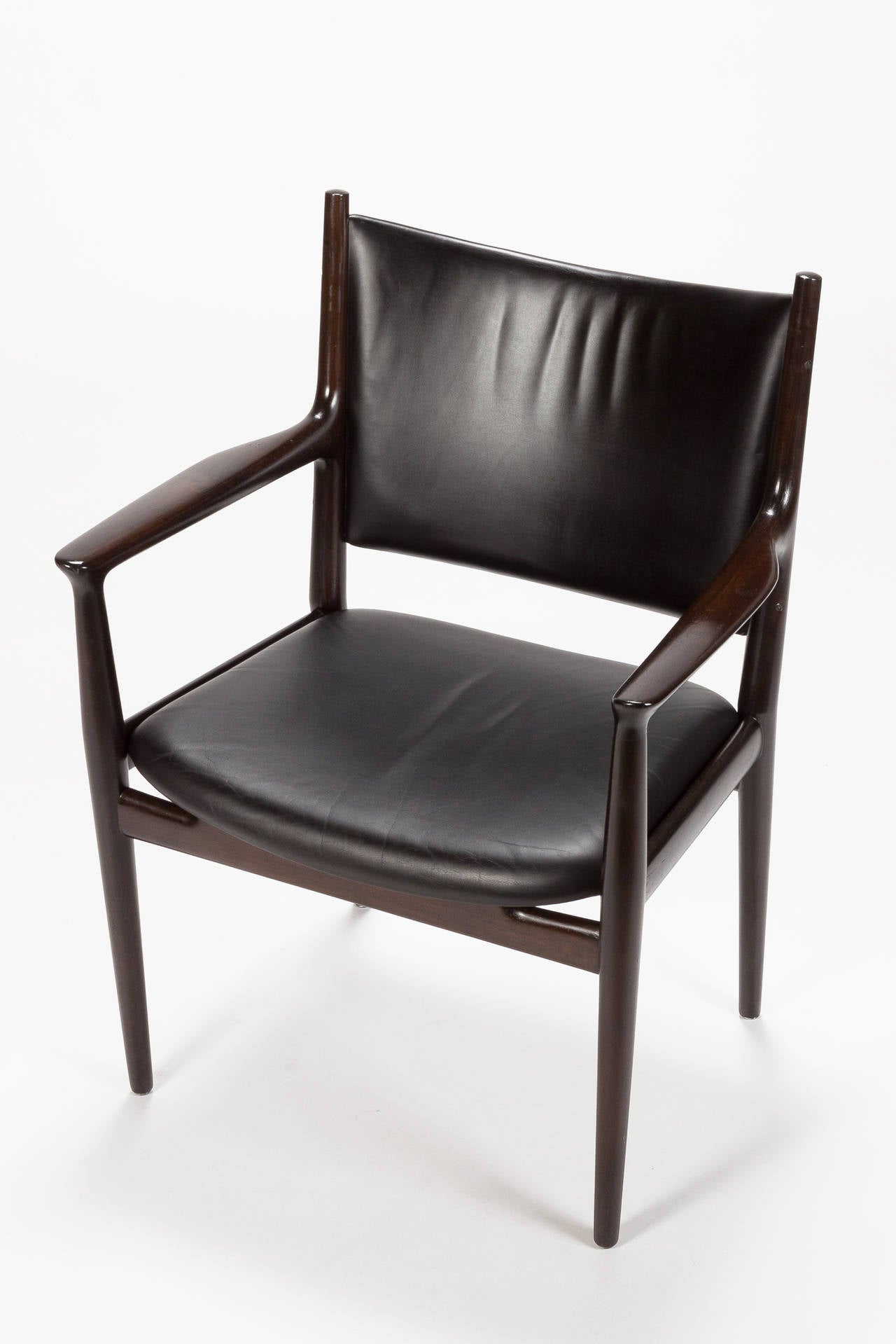 Mid-20th Century Pair of Conference Chairs JH-713 by Hans Wegner