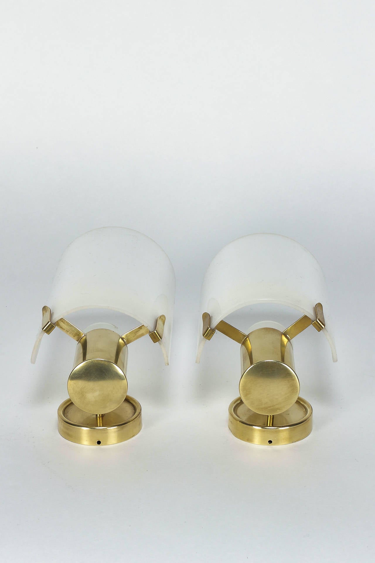 Mid-Century Modern Pair of Swiss Brass and Lucite Wall Sconces, 1960s For Sale