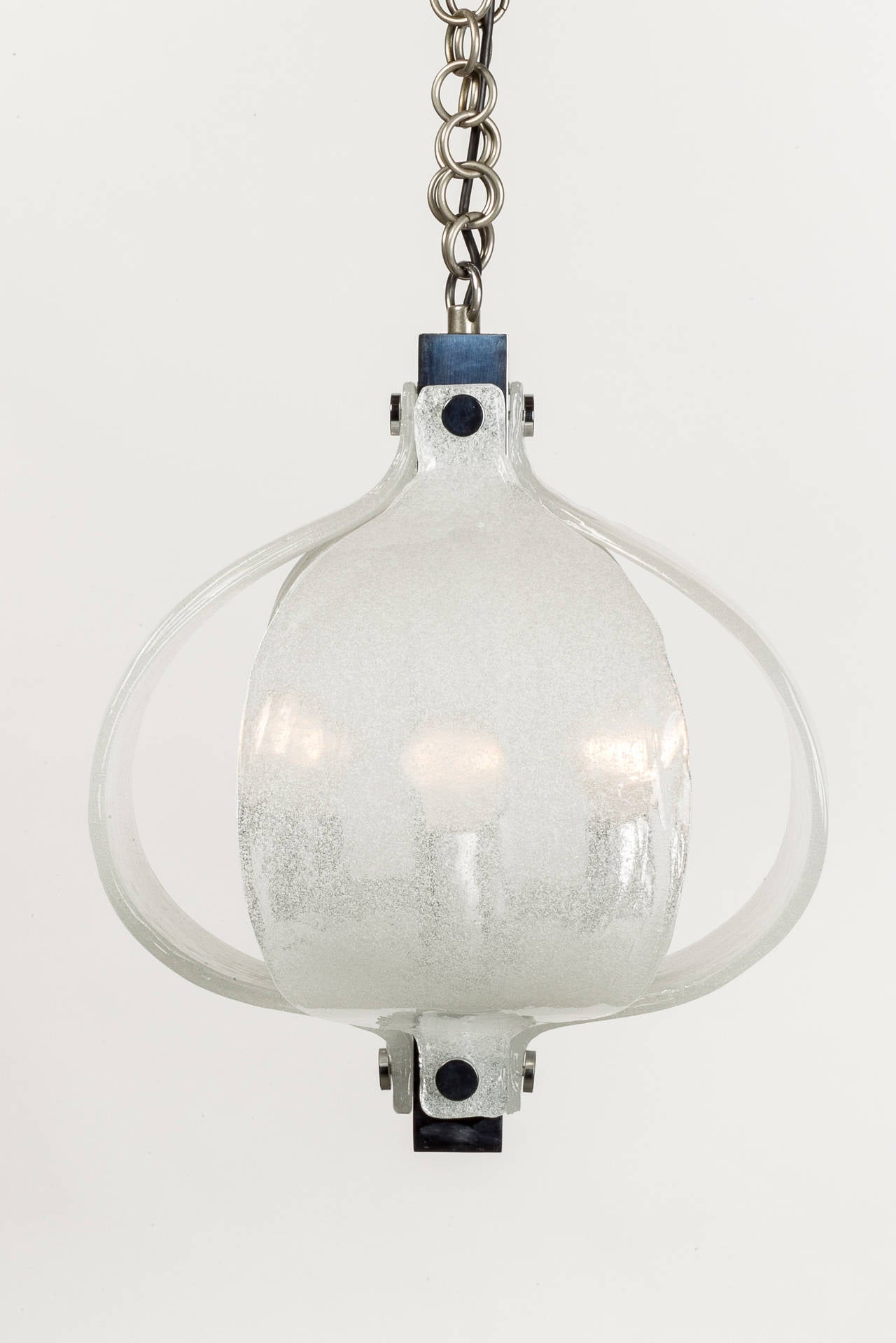 Italian Pulegoso Glass Pendant by Mazzega, 1970s In Excellent Condition For Sale In Basel, CH