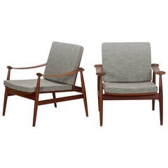 Pair of Spade Chairs Model 133 by Finn Juhl for France & Daverkosen