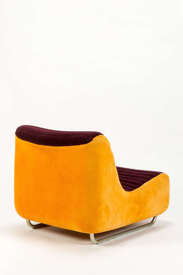 Very funky lounge chair 'F Range' by Rodney Kinsman designed, manufactured by Overman, Sweden, 1970s. Cover was partly renewed.