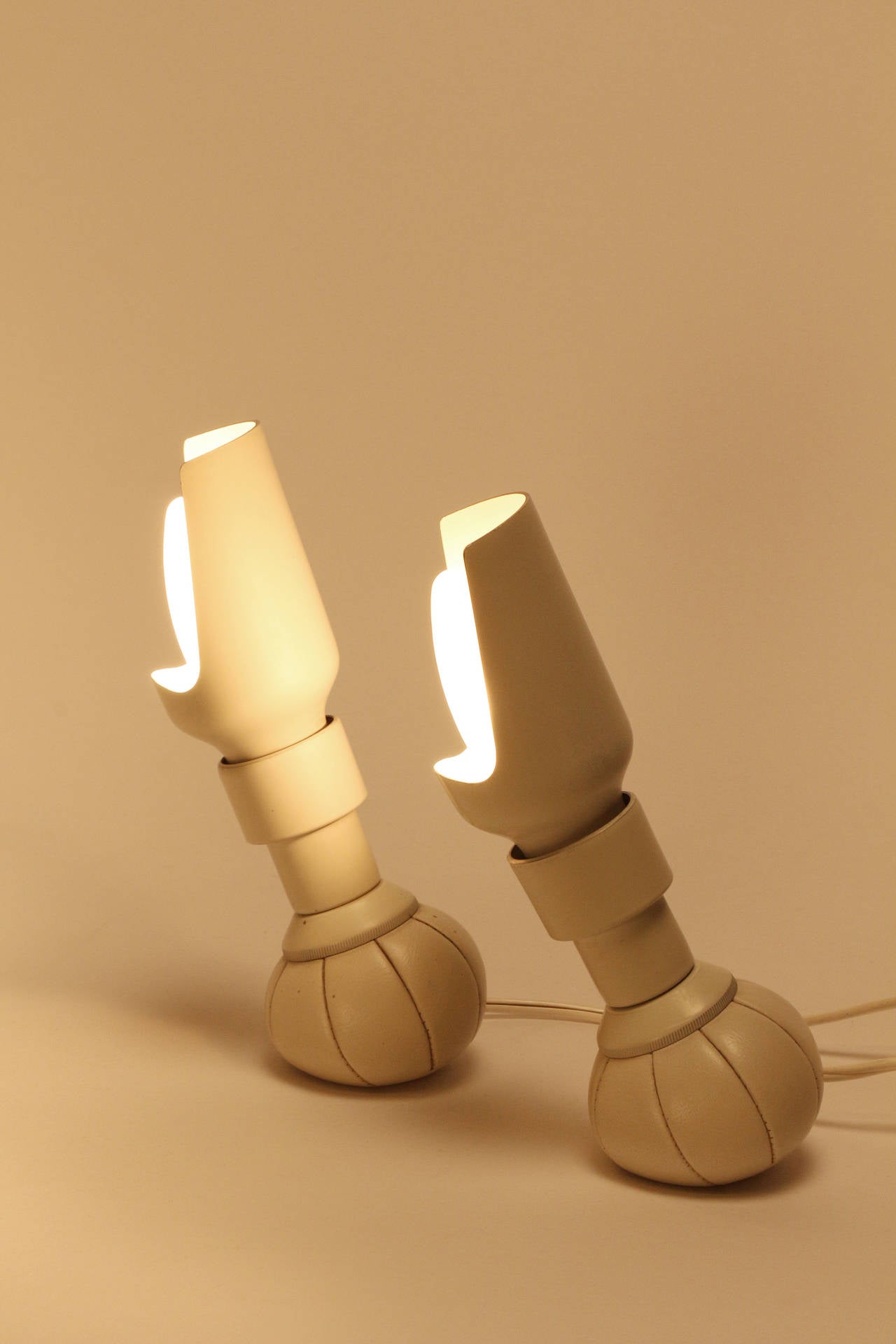Pair of Italian Table Lamp 600P by Gino Sarfatti for Arteluce 4