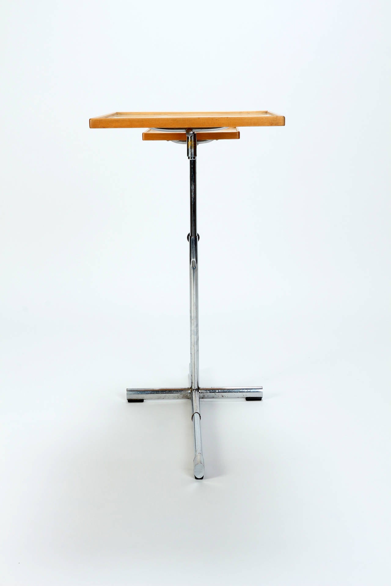 Mid-20th Century Swiss Caruelle Table by Georg Albert Ulysse Caruelle for Embru 40' For Sale