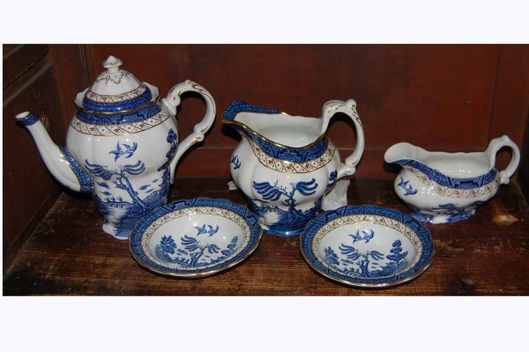 English Booth's Real Old Willow Pattern Pottery
