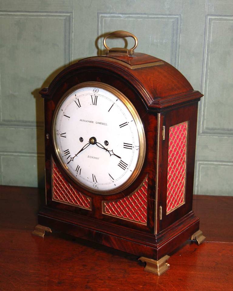 George III Mahogany Bracket Clock In Good Condition In Witney, OXFORDSHIRE