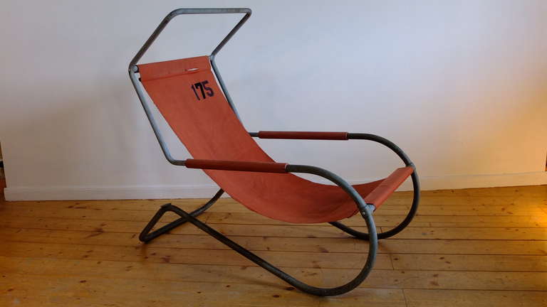 The  famous Battista and Gino Guidici modulable swiss deckchair .Productuced  circa 1970;