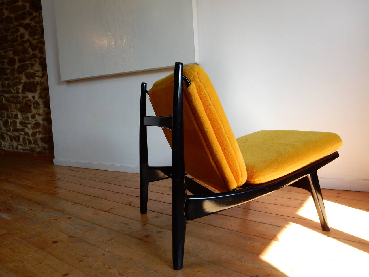A beautififul pair of Joseph André Motte armchair with new nice 