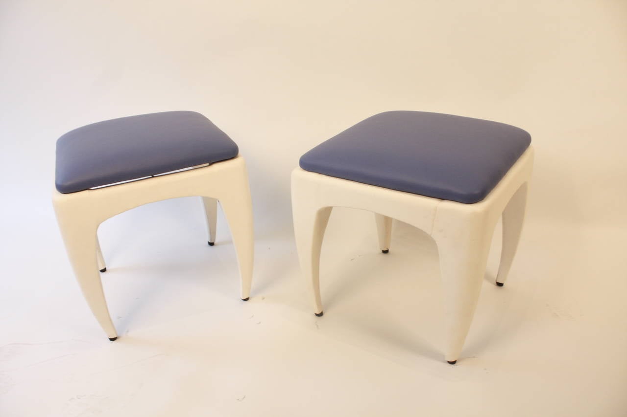 Very stylish pair of stools in combination of white and blue  leather 1940's Italian designed by Guglielmo Ulrich