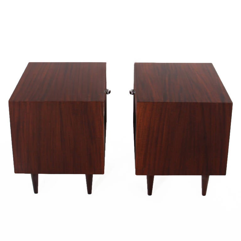 Pair of Walnut Night Stands by Harvey Probber In Good Condition In Hollywood, CA
