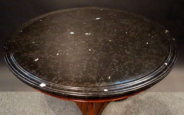 French 18th Century Gueridon Table in Flamed Mahogany with Marble Top For Sale