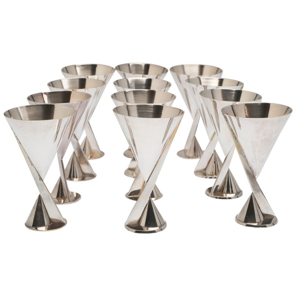 Set of 12 Cocktail Glasses by Desny For Sale