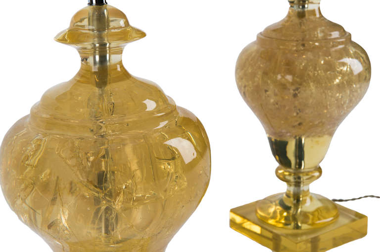 Pair of fractal resin lamps; original metallic paper shades.

(The height indicated below is the height of the resin lamp without the shade; the total height with the shade is 94 cm).