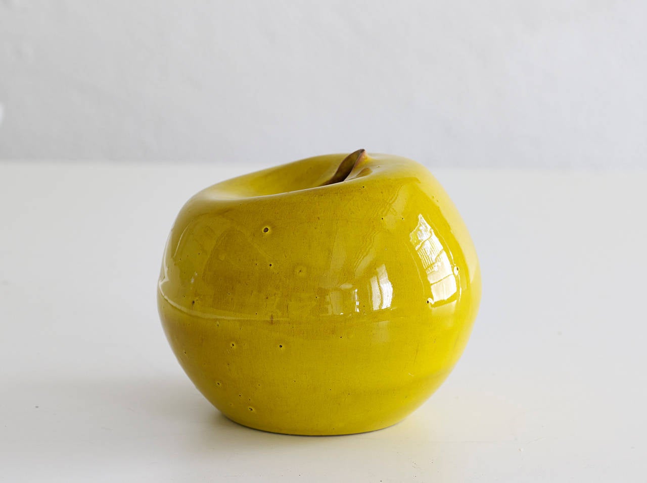 Vase sculpture by Pino Castagna