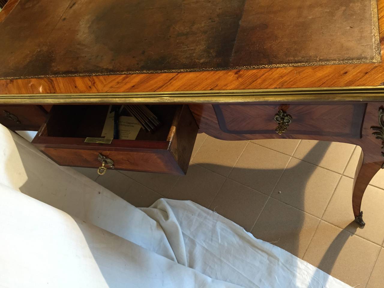 French Napoleon Trois Desk In Excellent Condition For Sale In Moncalvo, IT