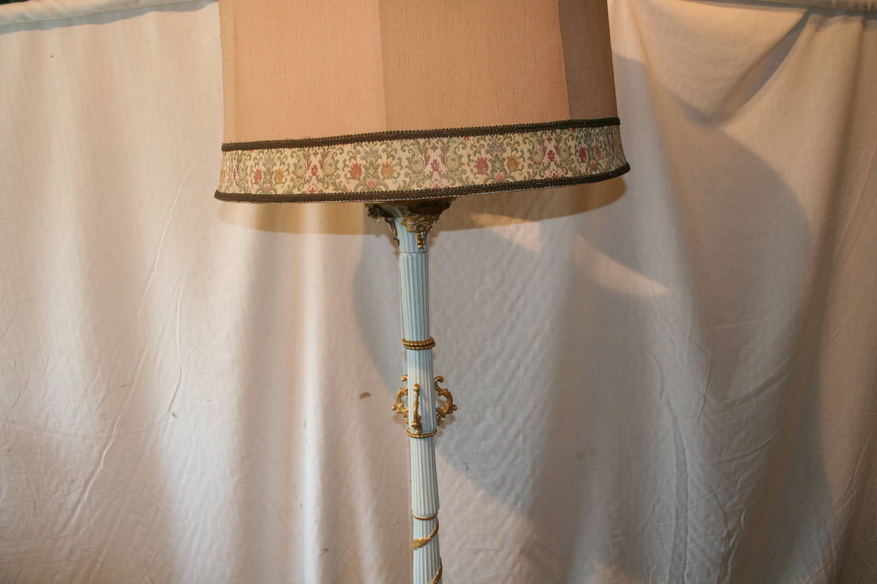 20th Century Limoges Lamp, Golden and Light Blue In Excellent Condition In Moncalvo, IT