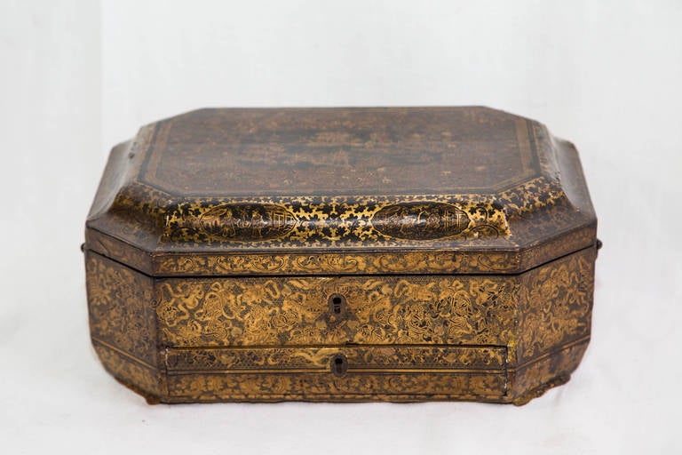 19th Century French Wooden Jewelry Box Laqued Chinoiserie 2