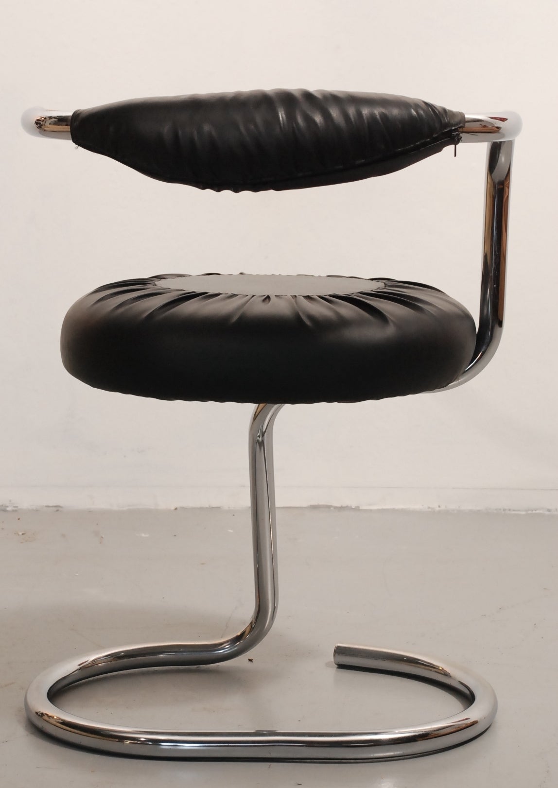 Late 20th Century Nice Set of Stoppino Chairs with Black Upholstery For Sale