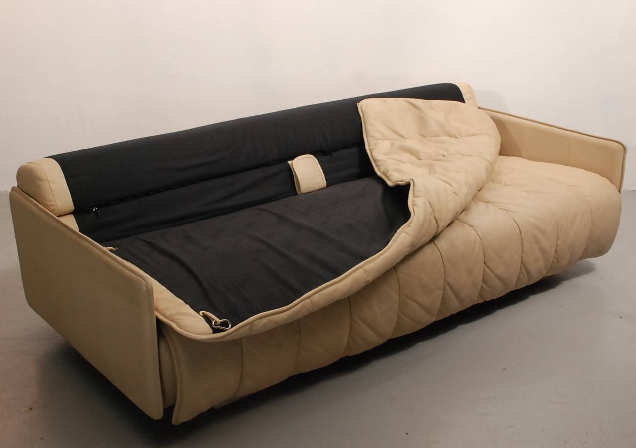 Mid-Century Modern De Sede Sofa and Convertible Bed in Leather