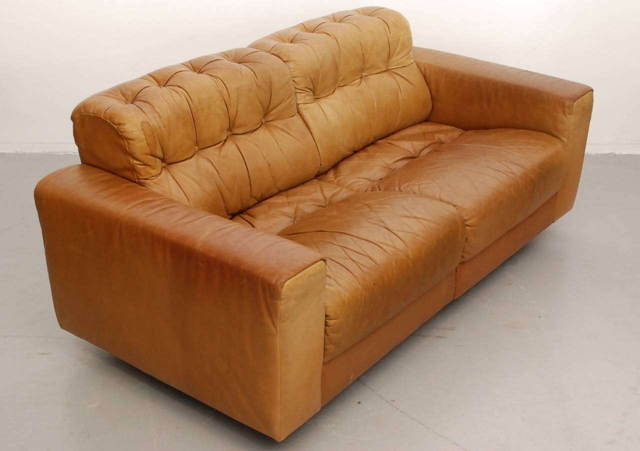 Mid-Century Modern De Sede DS40 Two-Seat Sofa in Cognac Leather (incl delivery US) For Sale