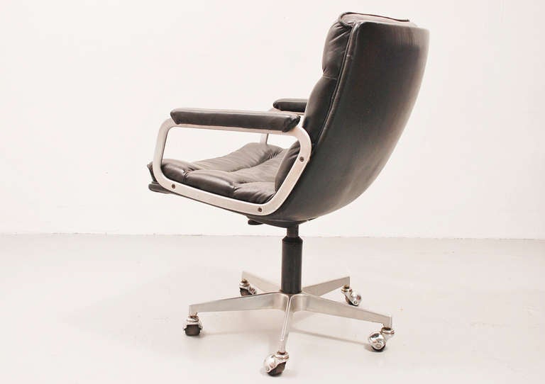 Artifort Office Chair in Black Leather 3
