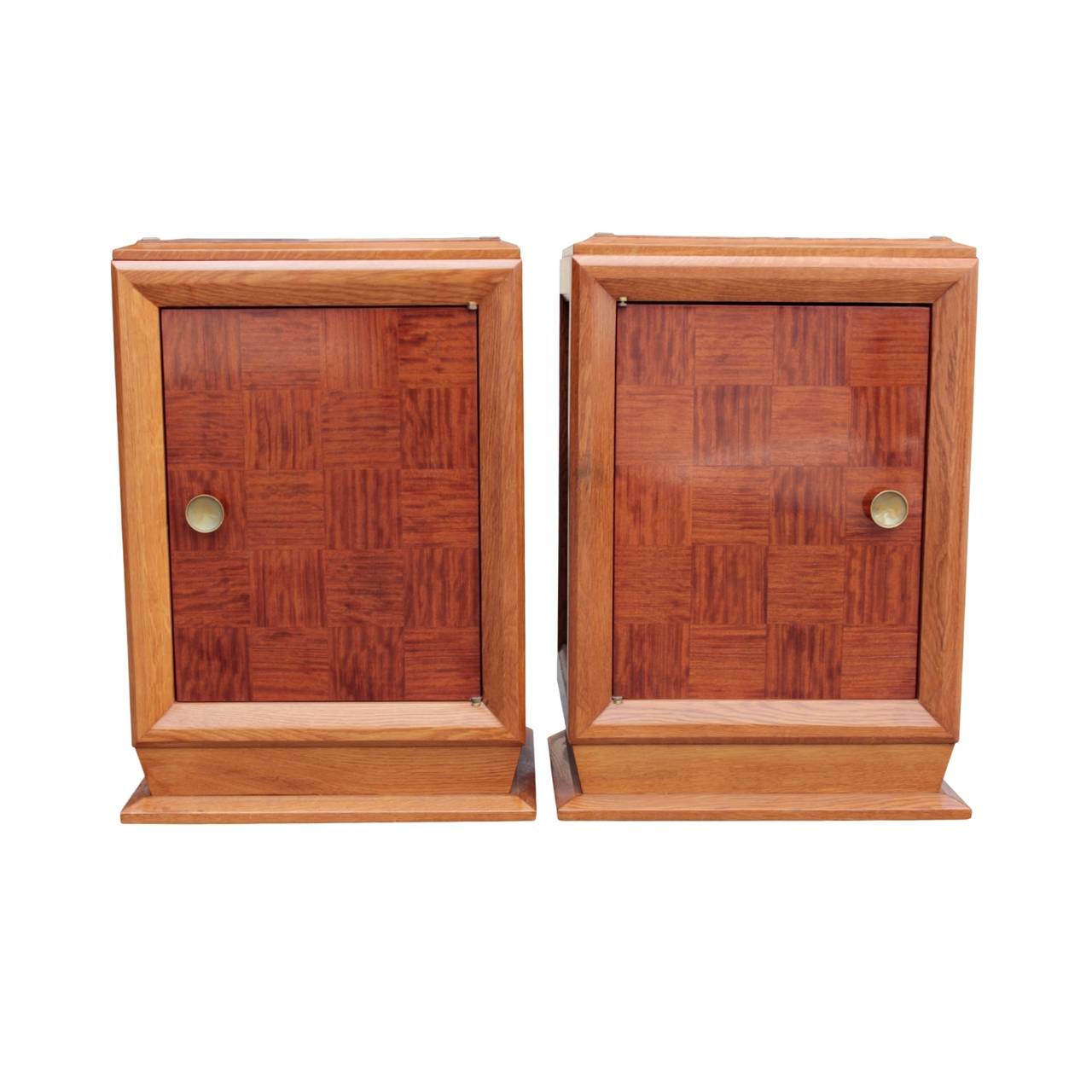 Pair of French Art Deco period nightstands, attributed to Louis Majorelle In Excellent Condition For Sale In Hudson, NY