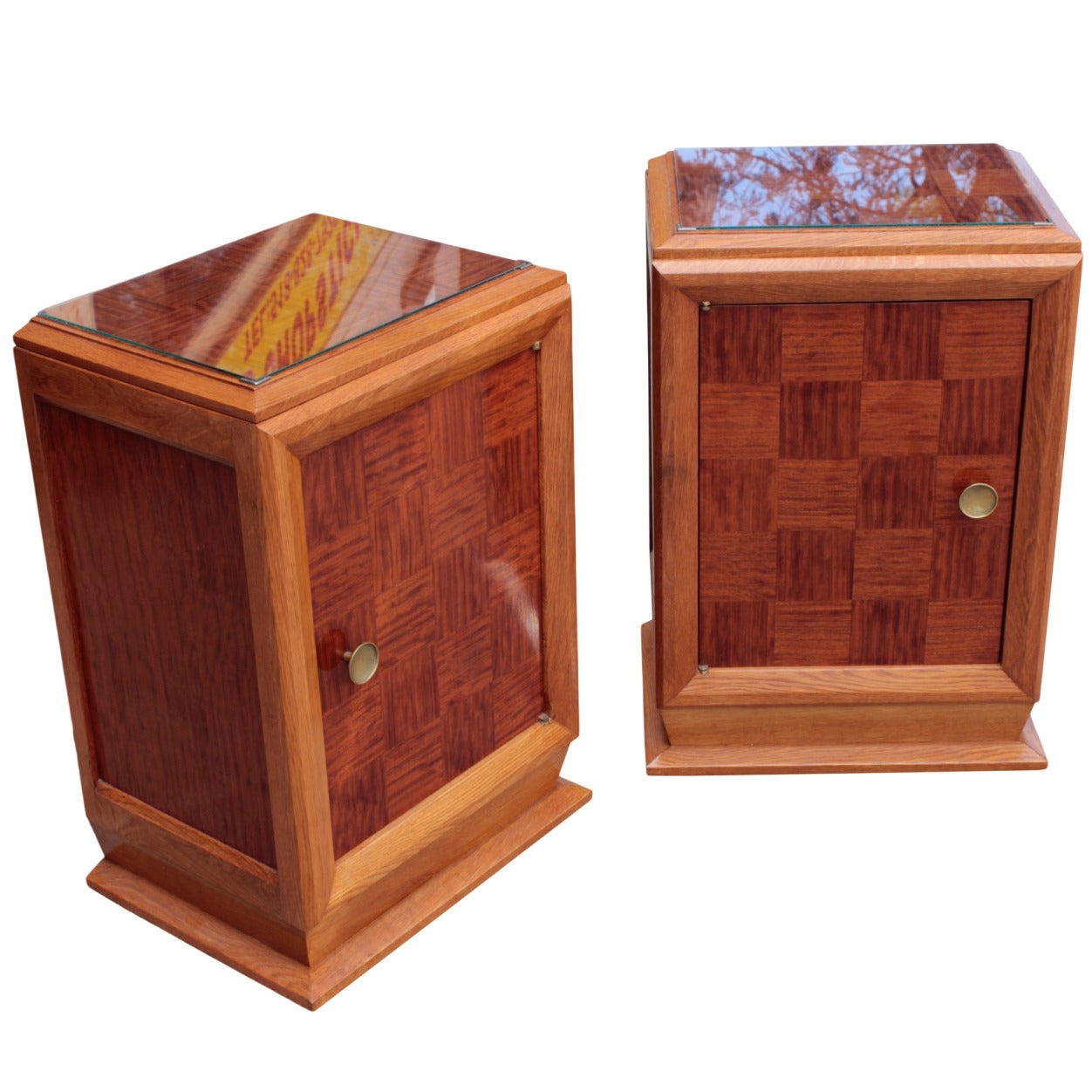 Pair of French Art Deco period nightstands, attributed to Louis Majorelle For Sale
