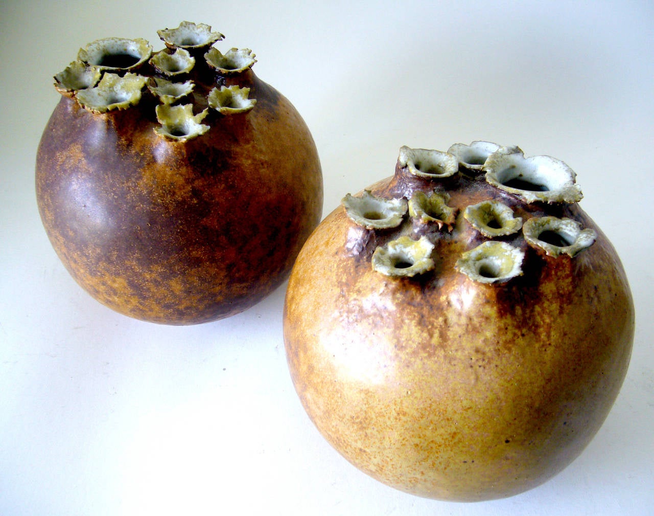 Tom McMillin - Paire de vases en poterie de grès